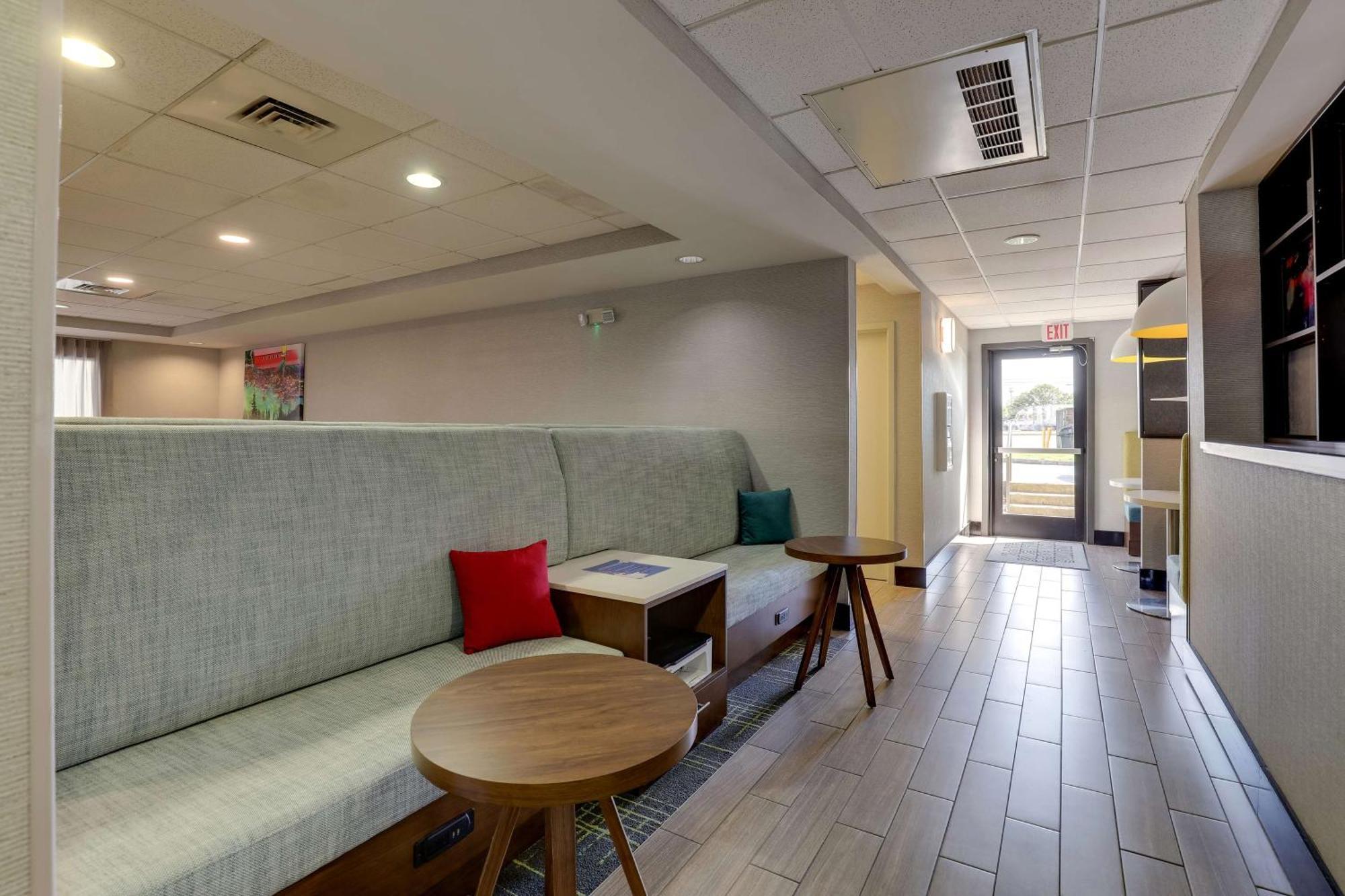 Hampton Inn Cumming Eksteriør bilde