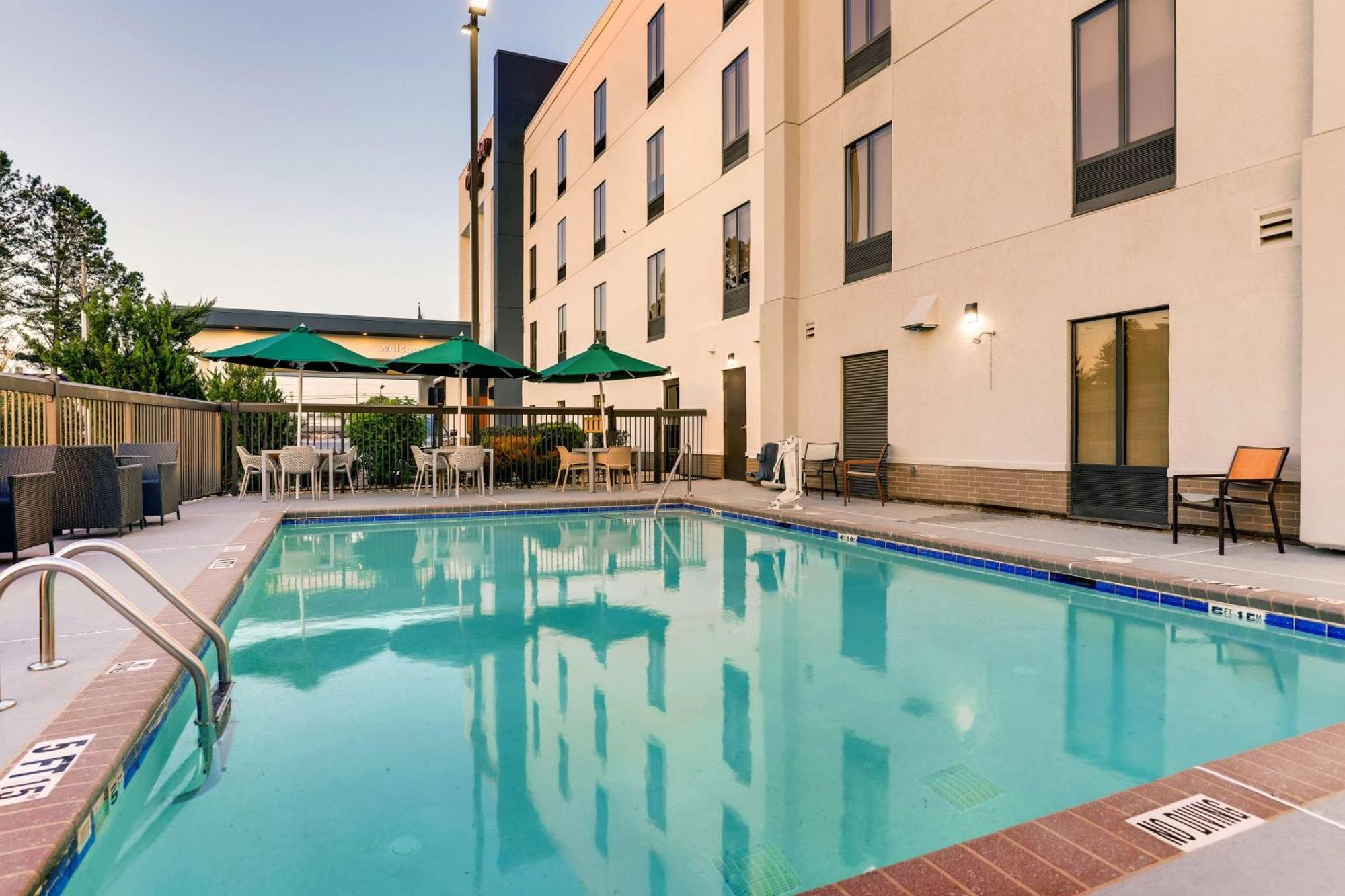 Hampton Inn Cumming Eksteriør bilde